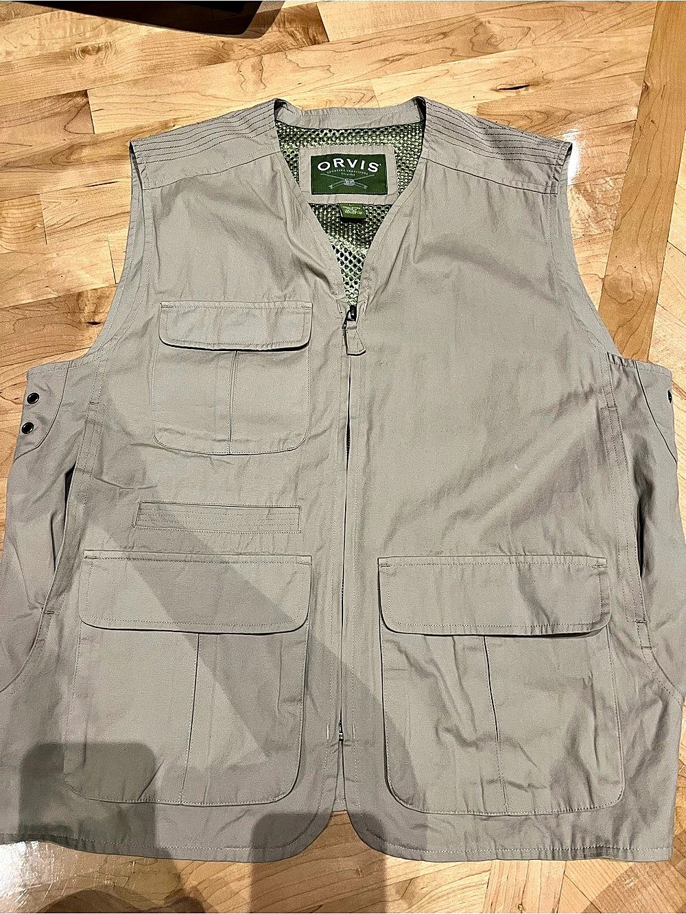 Orvis Men's Utility Vest in Green